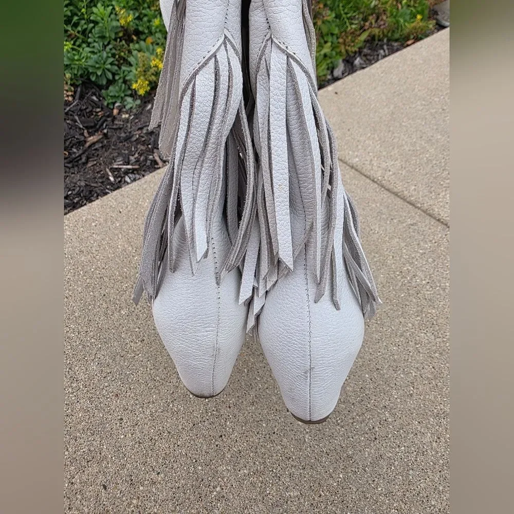 OBSESSION RULES HOPEY Womens White Leather Fringe Boho Hidden Wedge Boots 8M